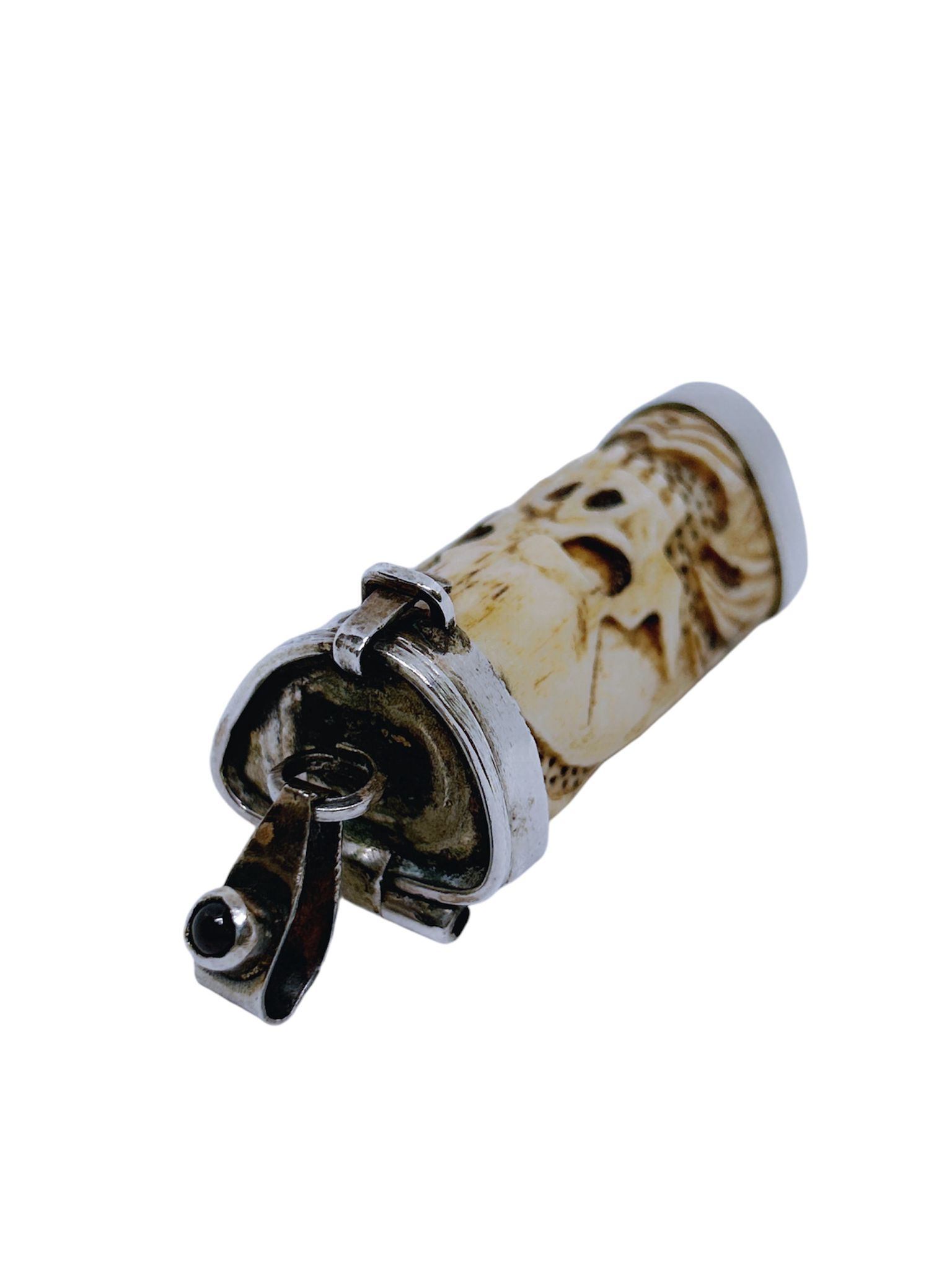 Skull & Jaguar Pendant - Image 5